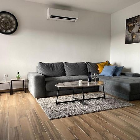 Adria-Appartment-Island-Vir #Sea #Beach #Wifi #Privateparking #Netflix Buitenkant foto